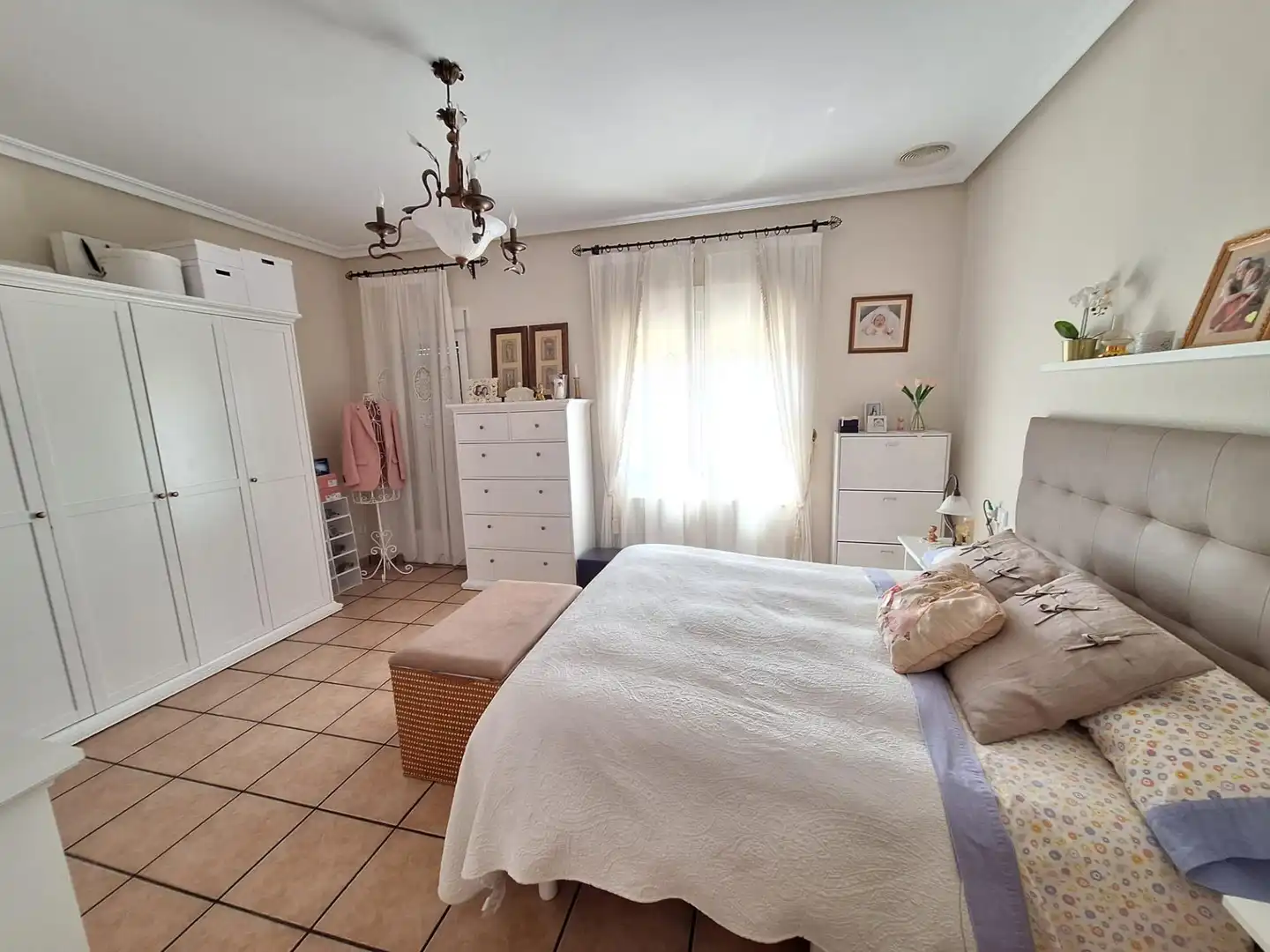 Habitación de Casa o chalet en venta en Algueña con Aire acondicionado, Calefacción y Terraza