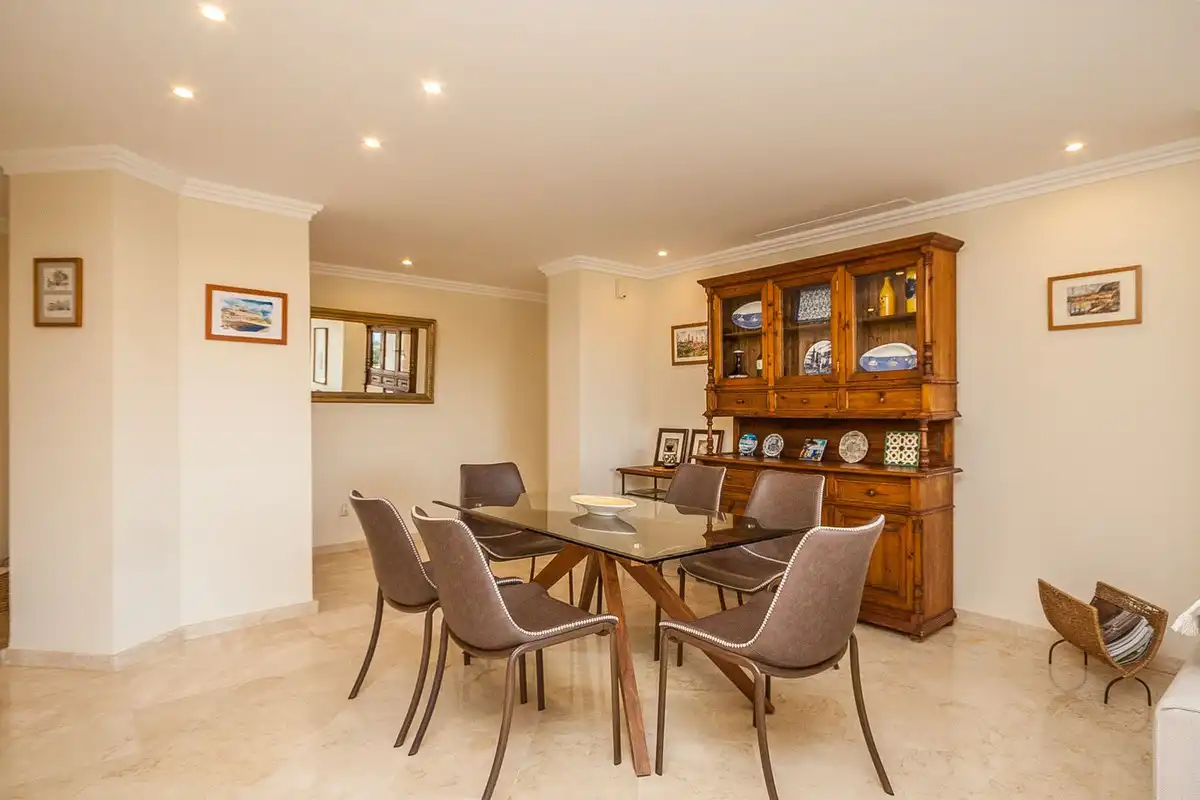 Flat with lift for sale in Elviria - Cabopino, imagen 3