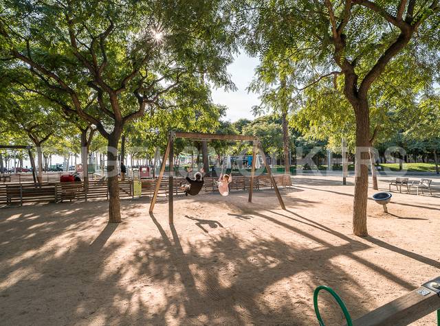 Local comercial en Alquiler en La Barceloneta