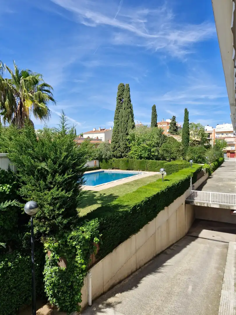 Swimming pool of Flat for sale in La Selva del Camp  with Air Conditioner, Heating and Terrace