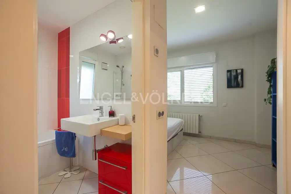 Bany de Casa o xalet en venda en Benicasim / Benicàssim amb Calefacció, Jardí privat i Terrassa