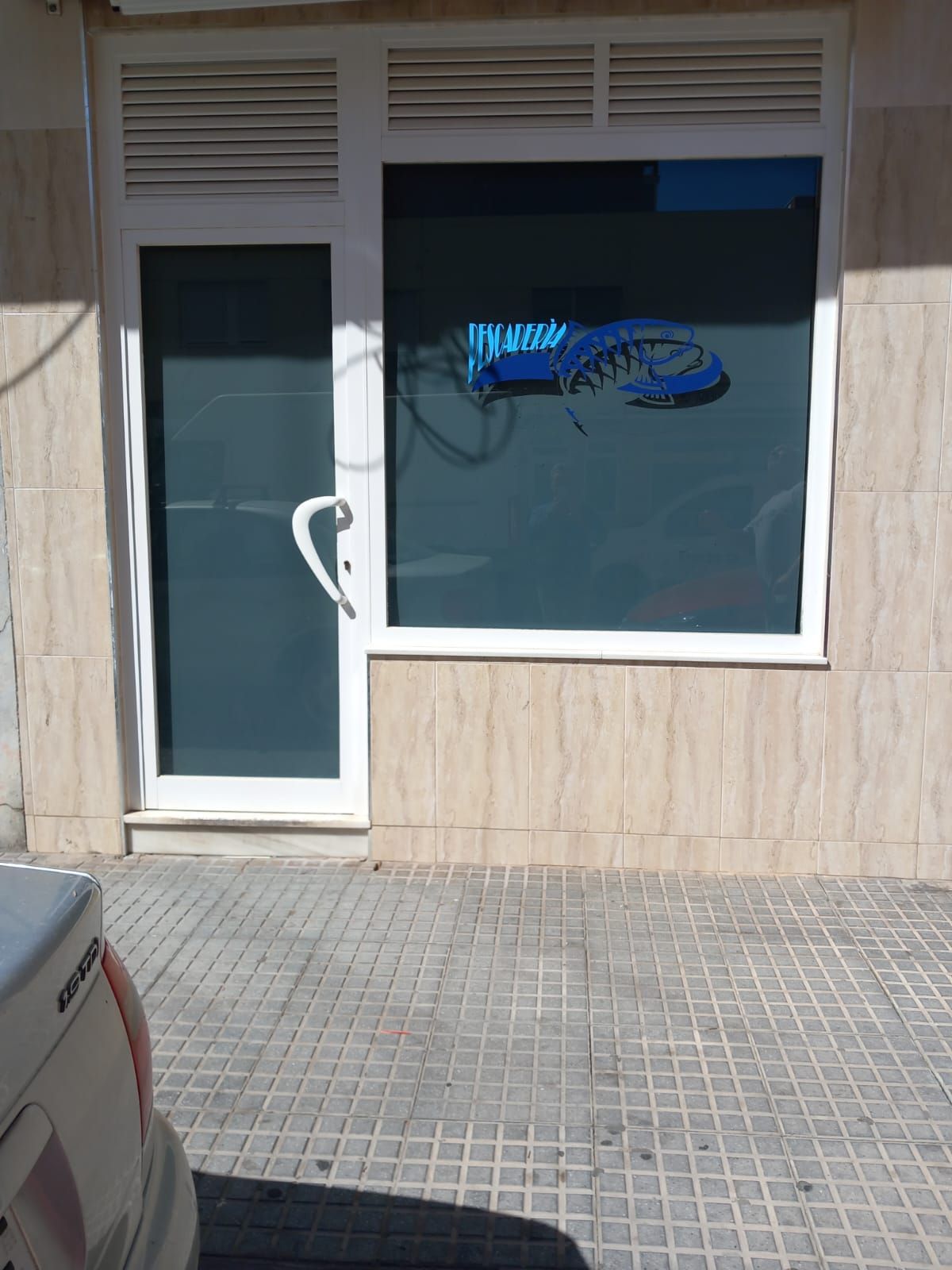 Premises for sale in  Cádiz Capital  with Furnished
