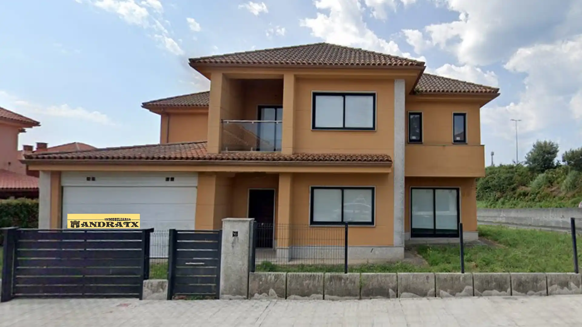 House for sale in A Malata - Catabois - Ciudad Jardín