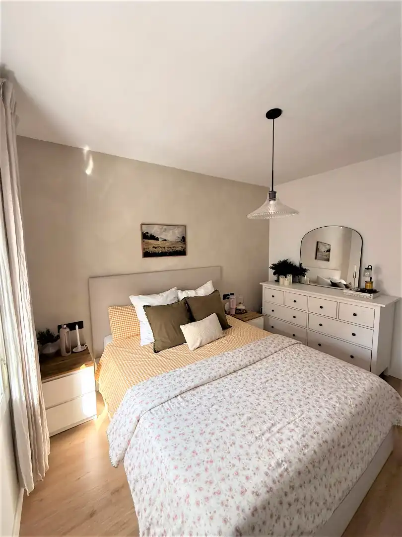 Schlafzimmer von Wohnung zum Verkauf in Mataró mit Klimaanlage, Heizung und Terrasse