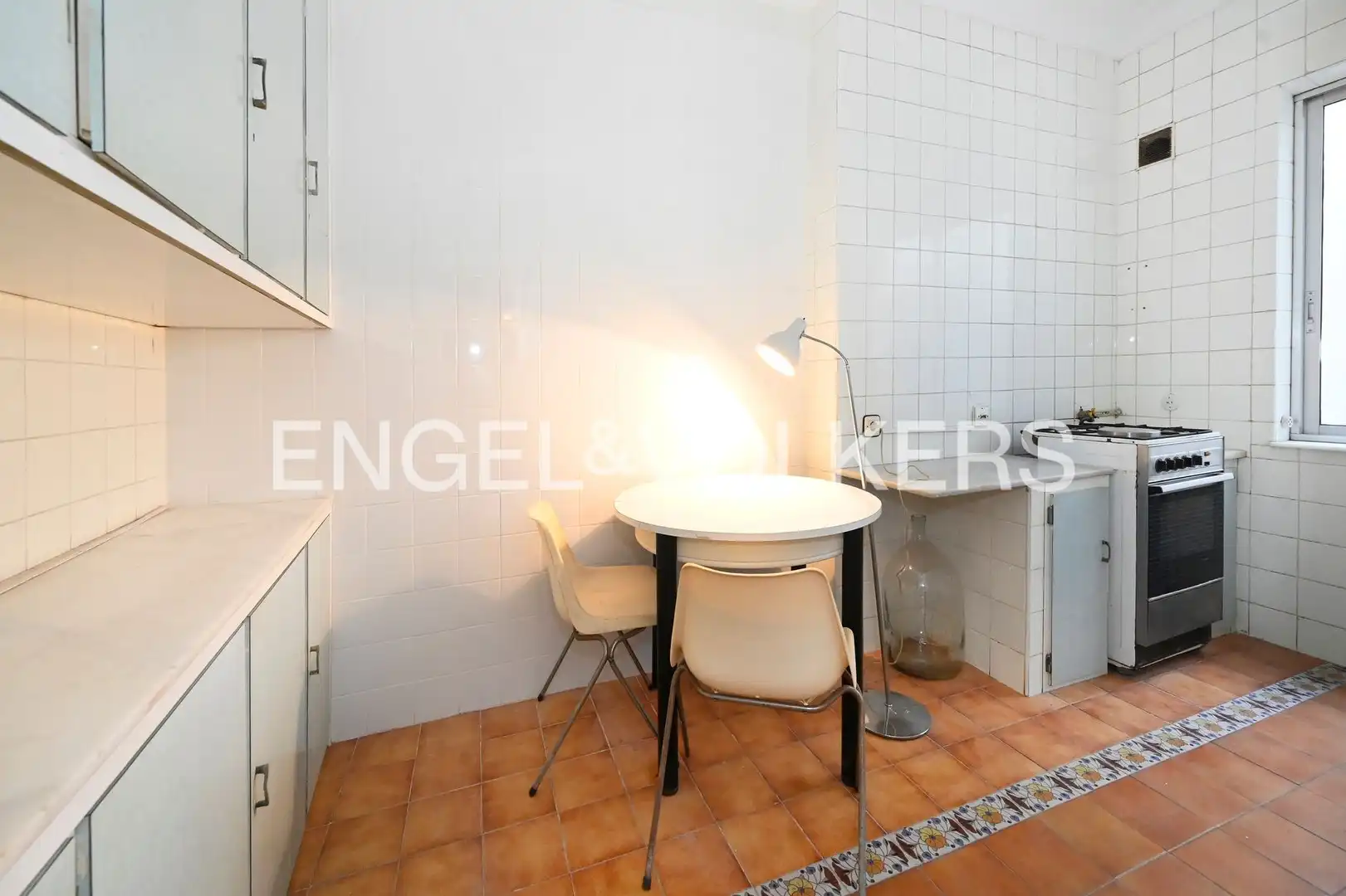 Küche von Wohnung zum Verkauf in Santander mit Heizung und Terrasse