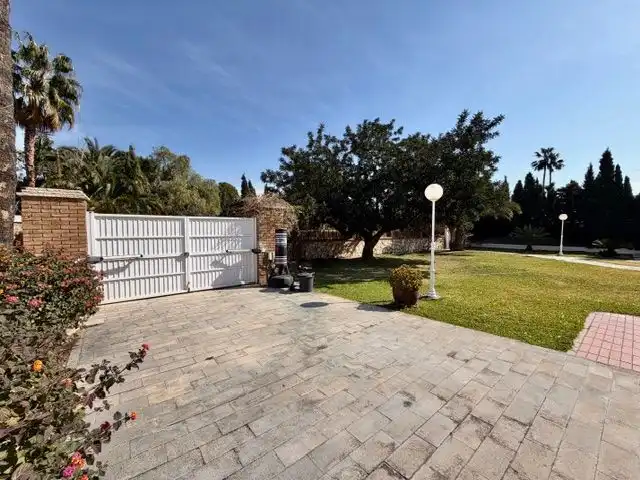 Jardí de Casa o xalet en venda en Sant Joan d'Alacant amb Calefacció, Jardí privat i Traster