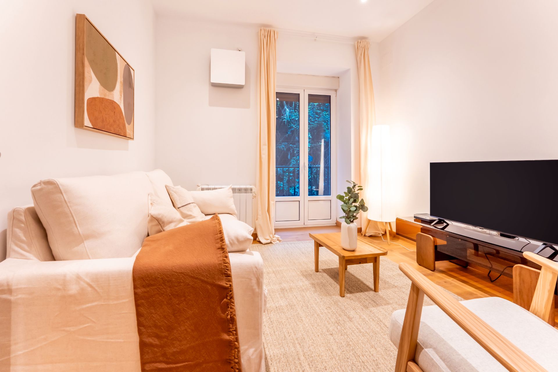 Sala de estar de Apartamento de alquiler en Donostia - San Sebastián  con Aire acondicionado, Calefacción y Parquet