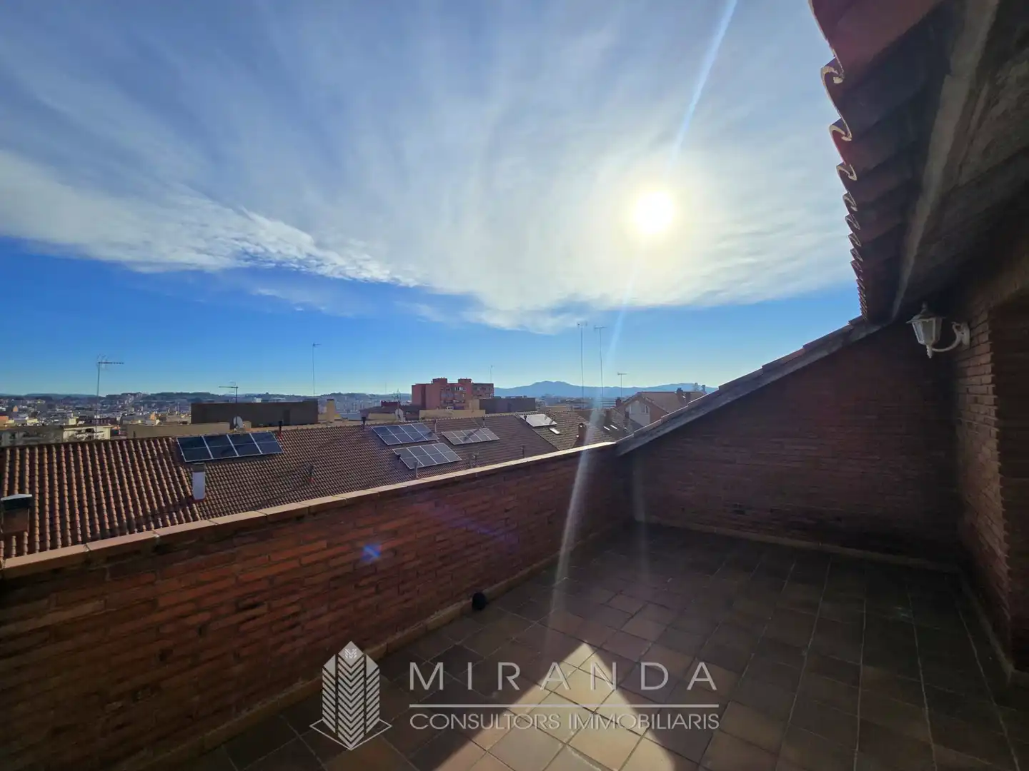 Vista exterior de Casa adosada en venta en Canovelles con Aire acondicionado, Calefacción y Terraza
