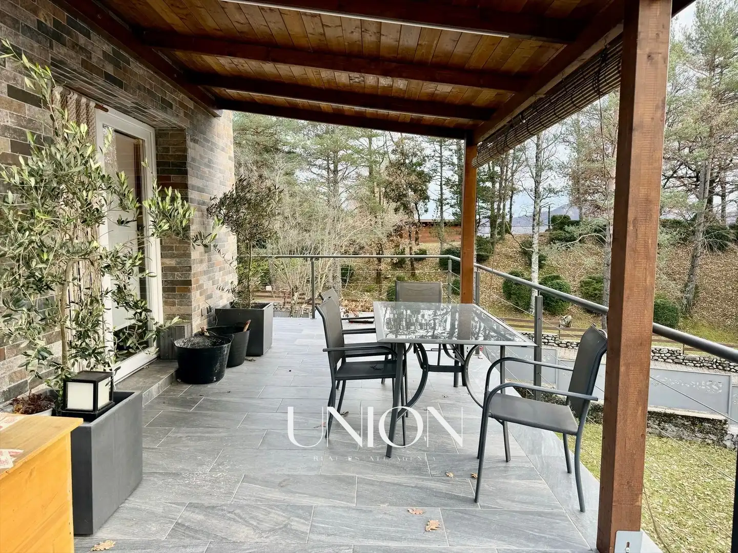 Terrassa de Casa o xalet en venda en Camprodon amb Aire condicionat, Calefacció i Jardí privat
