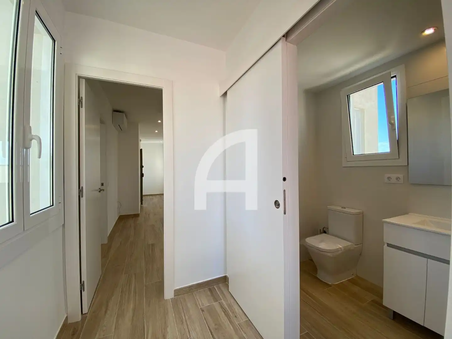 Attic for rent in Eixample