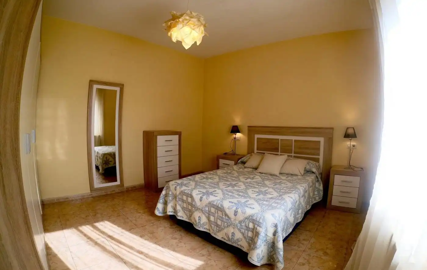 Schlafzimmer von Wohnung zur Miete in Plasencia mit Heizung, Terrasse und Möbliert