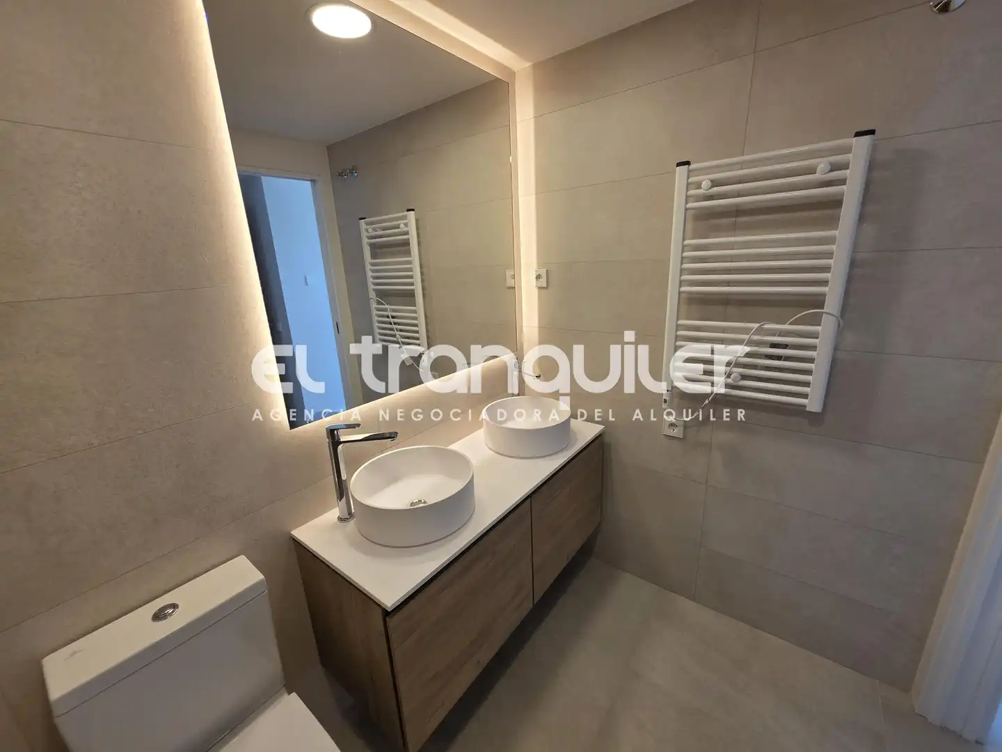 Bathroom of Flat for rent in Madrid  with Air Conditioner, Terrace and Storage room
