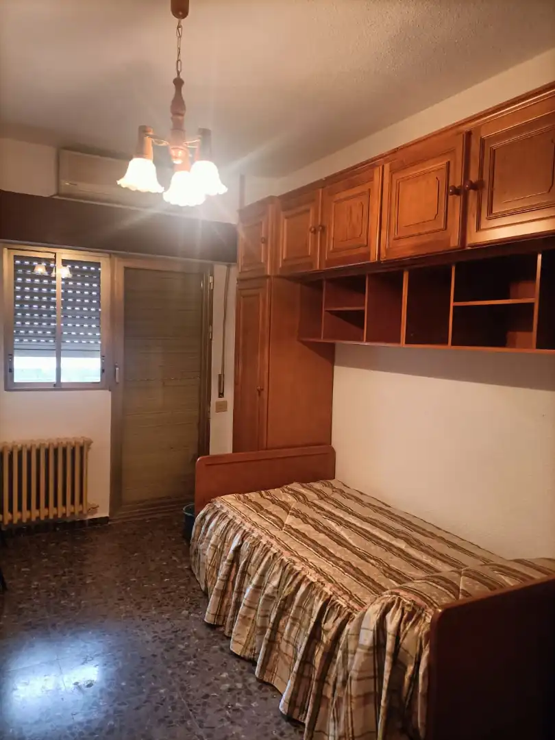 Bedroom of Flat for rent in Jaén  with Air Conditioner, Heating and Furnished