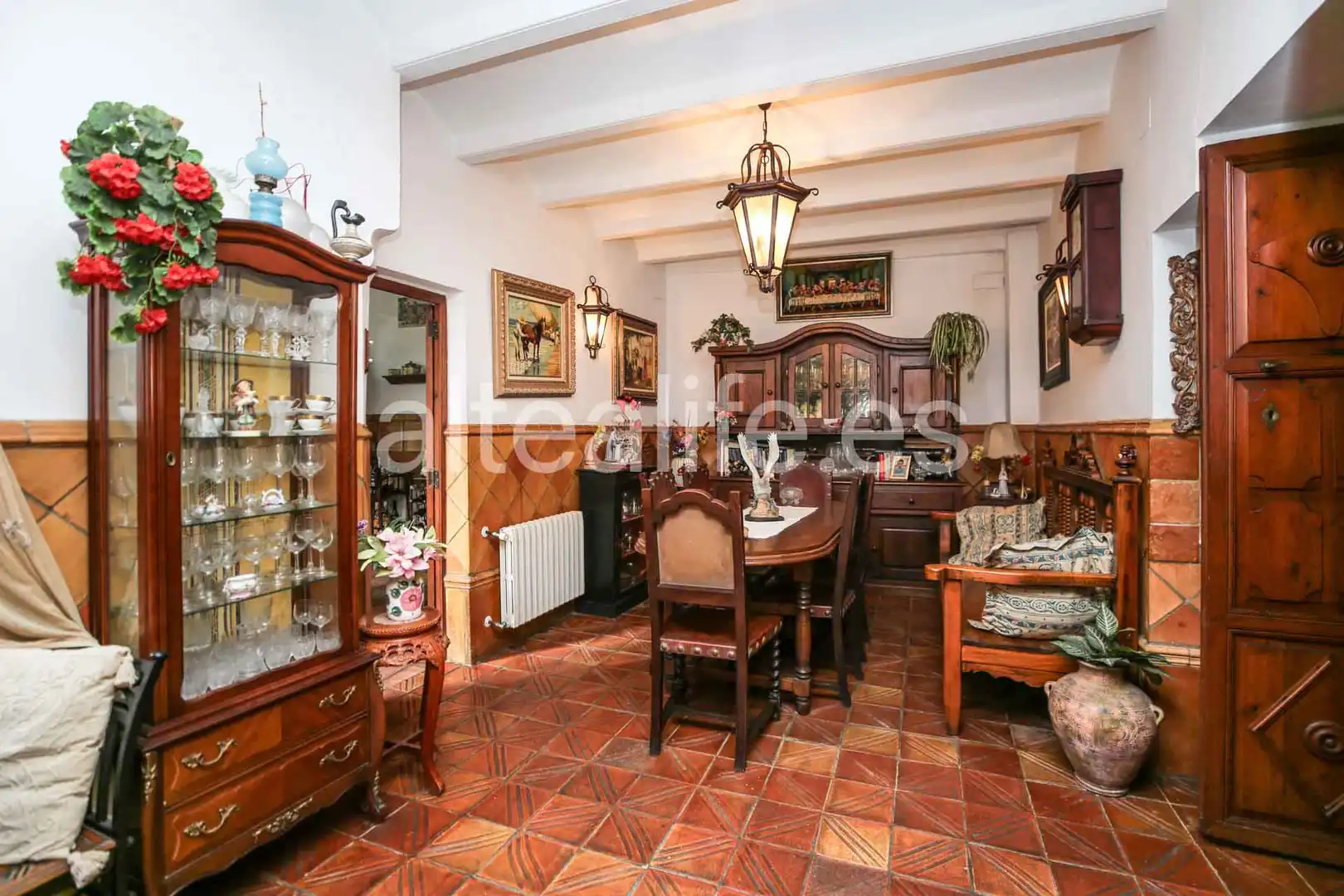 Esszimmer von Einfamilien-Reihenhaus zum Verkauf in Gandia mit Privatgarten, Terrasse und Abstellraum
