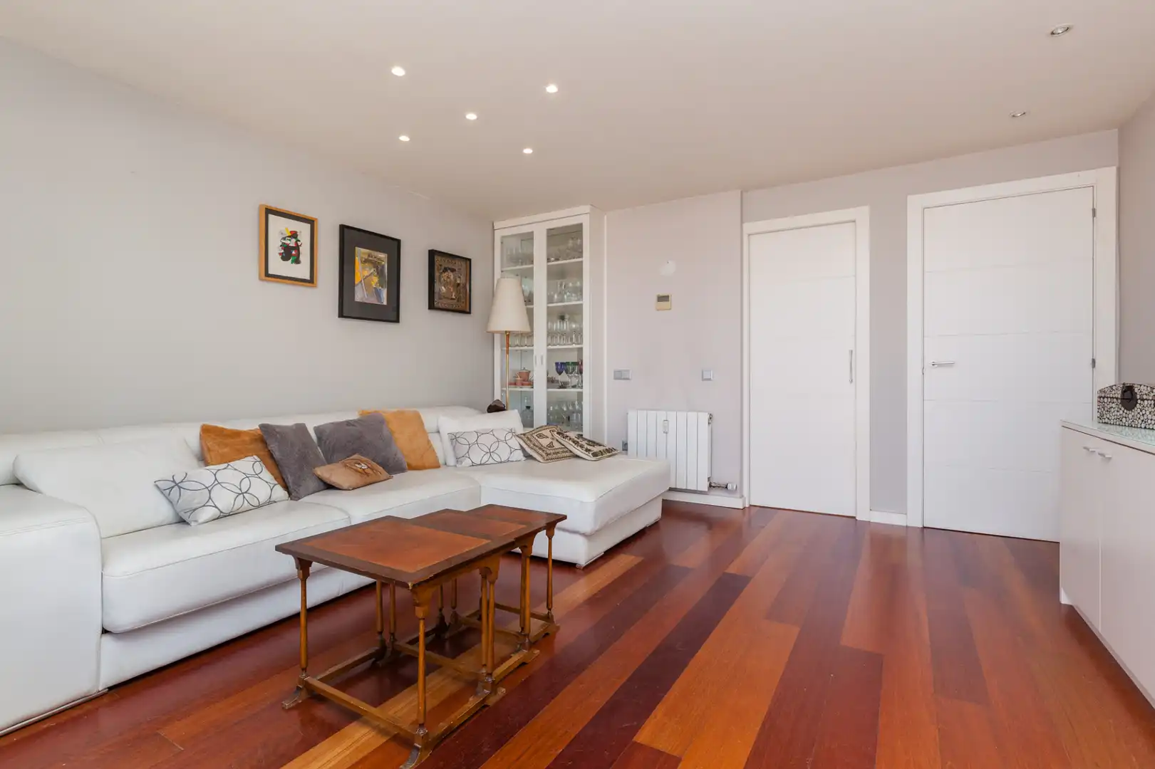 Wohnzimmer von Dachboden zum Verkauf in Barcelona mit Klimaanlage, Terrasse und Abstellraum