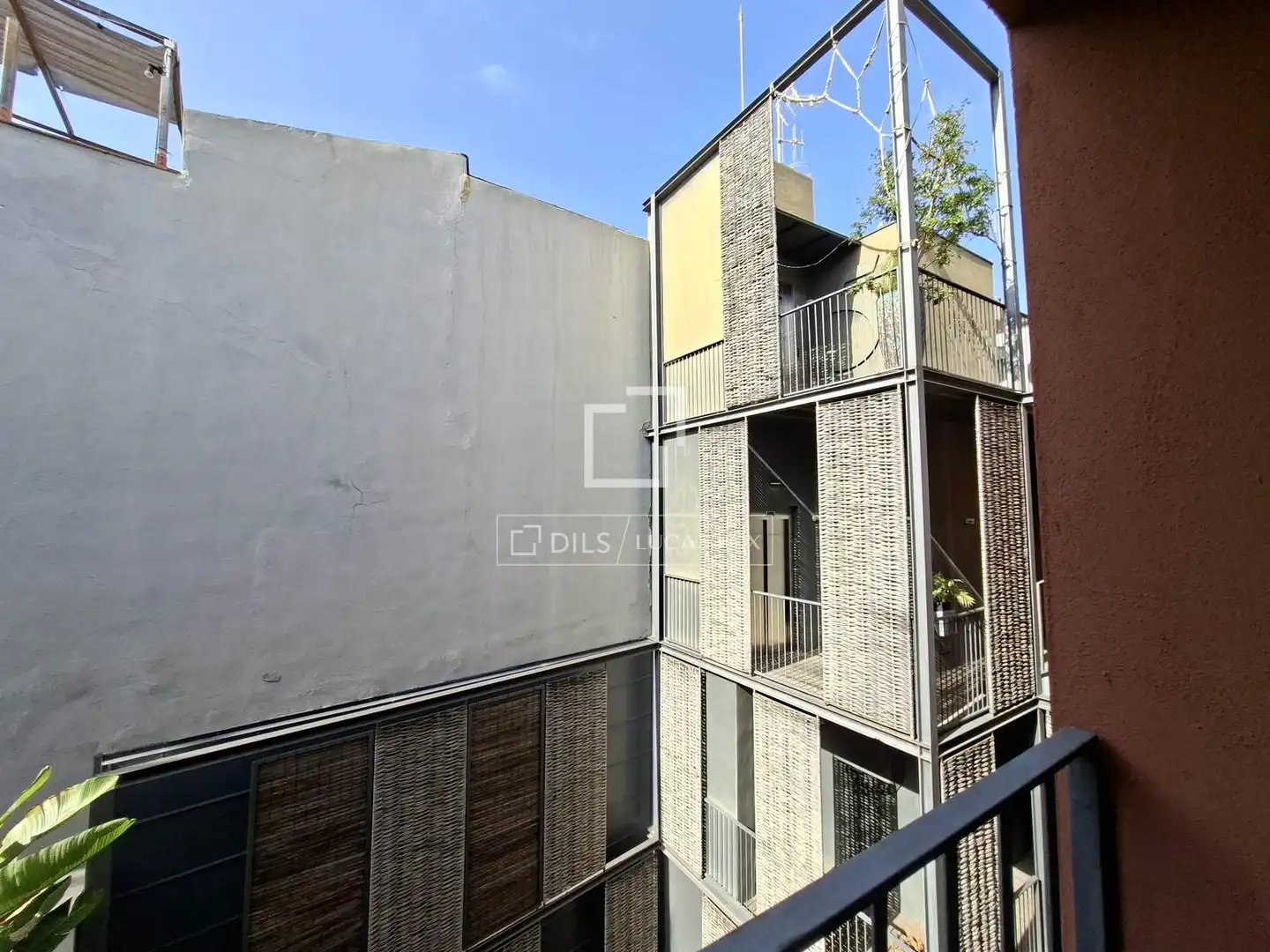 Terrassa de Pis en venda en Barcelona amb Aire condicionat, Calefacció i Jardí privat