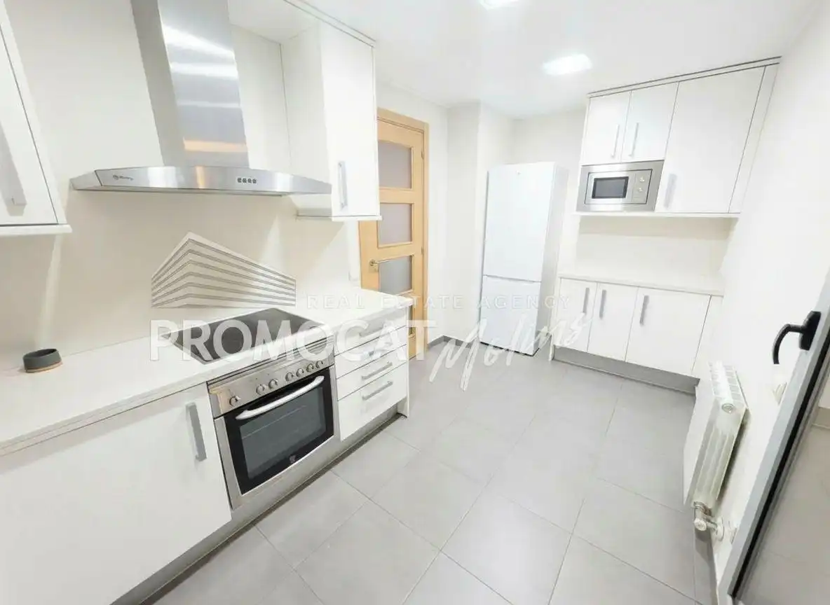 Kitchen of Flat for sale in Molins de Rei  with Parquet flooring