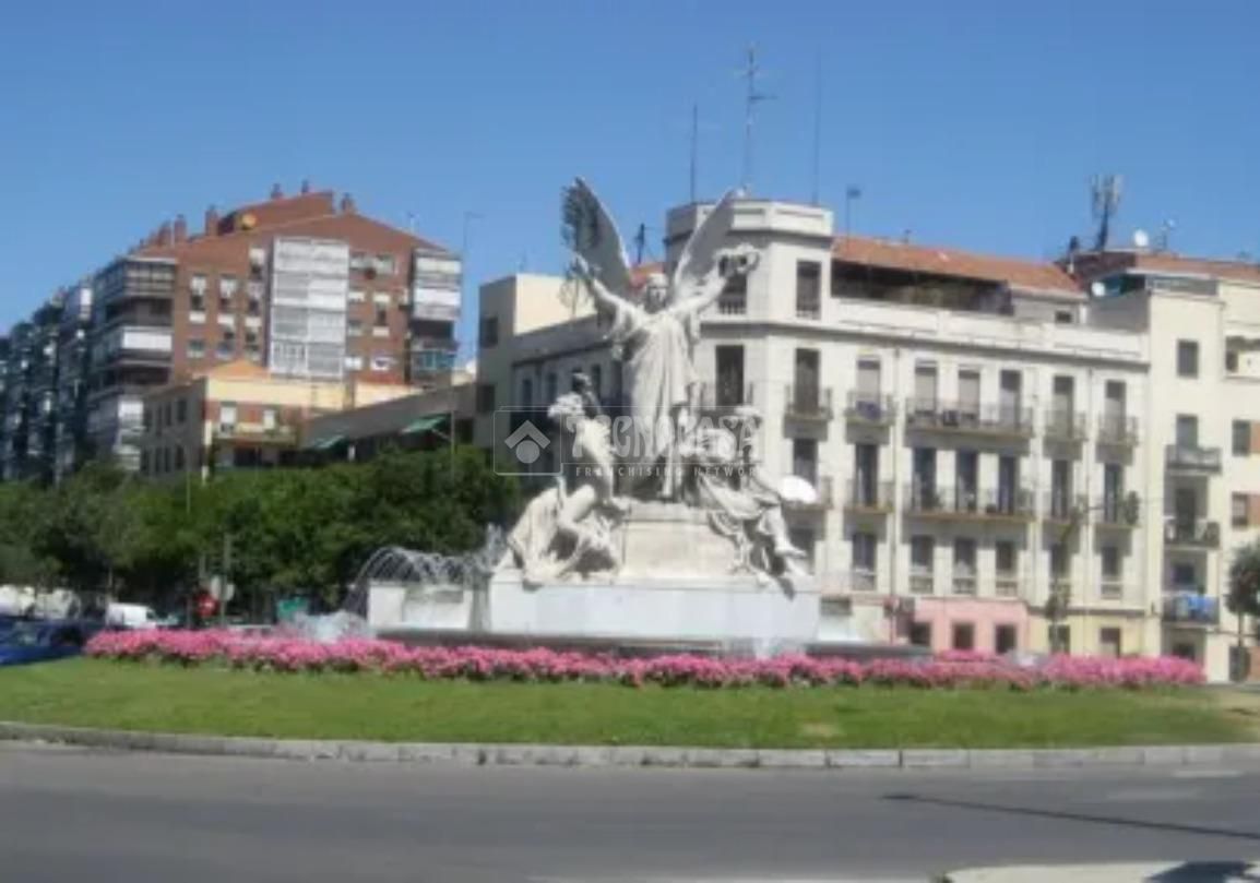 Exterior view of Flat for sale in  Madrid Capital  with Heating and Terrace