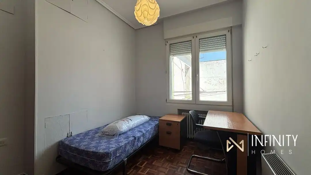 Bedroom of Flat for rent in Bilbao   with Heating, Terrace and Balcony