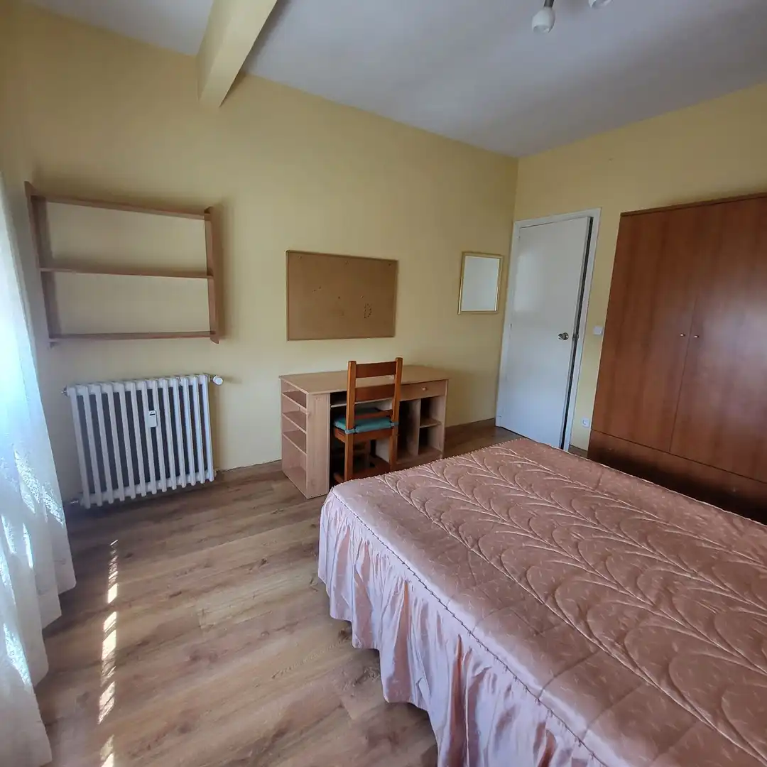 Dormitori de Pis en venda en Ávila amb Calefacció, Terrassa i Moblat