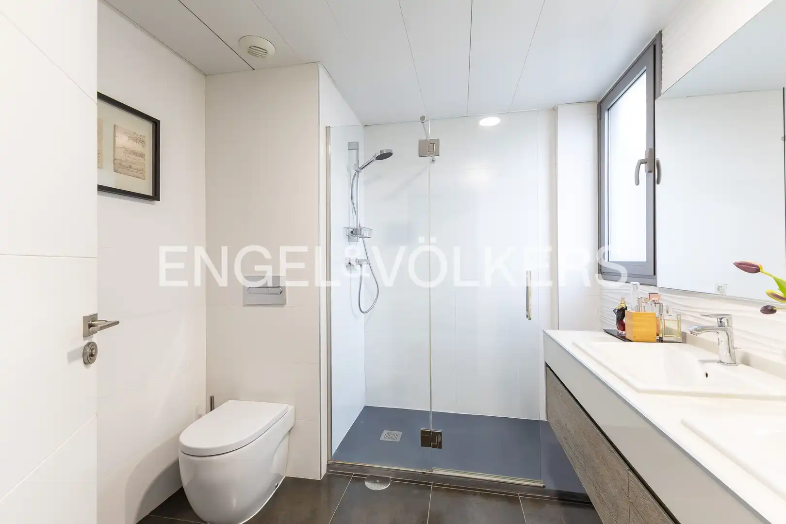 Bathroom of Duplexes for sale in La Moraleja  with Air Conditioner, Heating and Terrace