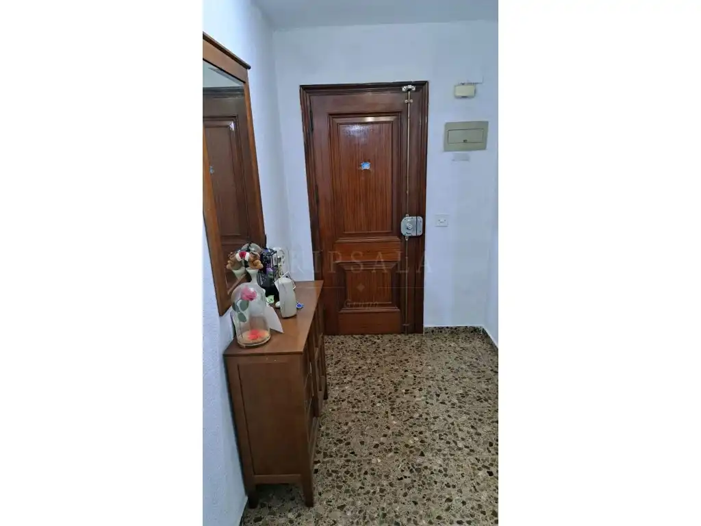 Bedroom of Flat for sale in Valencia  with Air Conditioner and Terrace