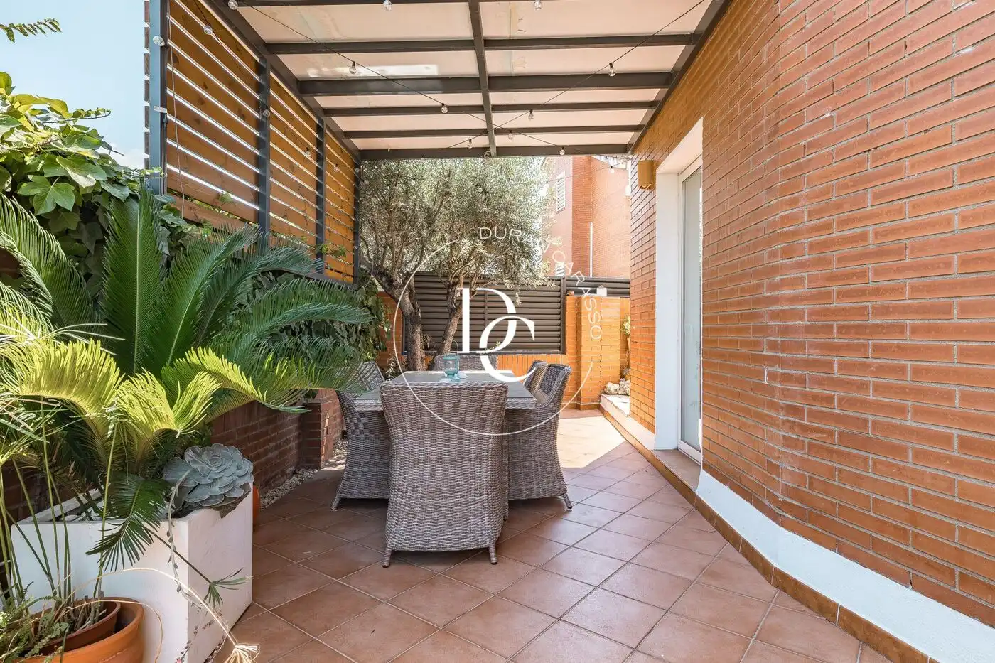 Terraza de Casa o chalet en venta en Sant Joan Despí con Aire acondicionado, Calefacción y Jardín privado