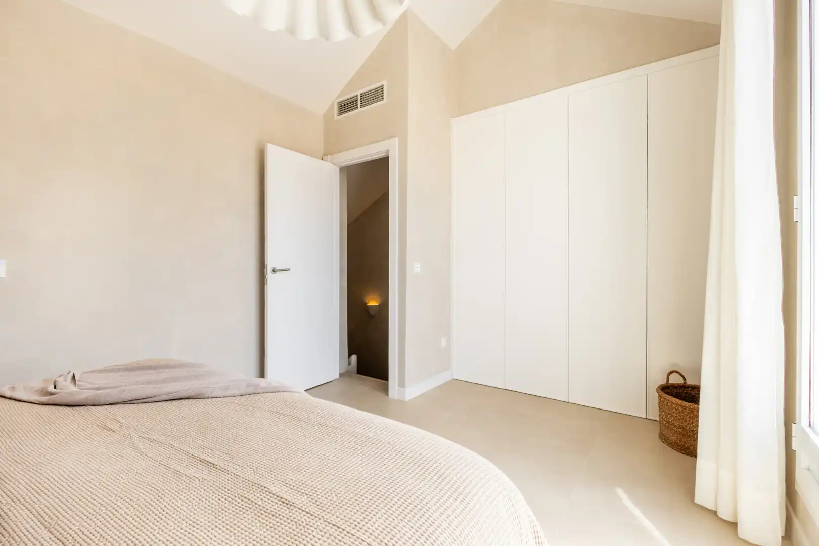 Bedroom of Detached homes for sale in Marbella  with Air Conditioner, Heating and Private garden