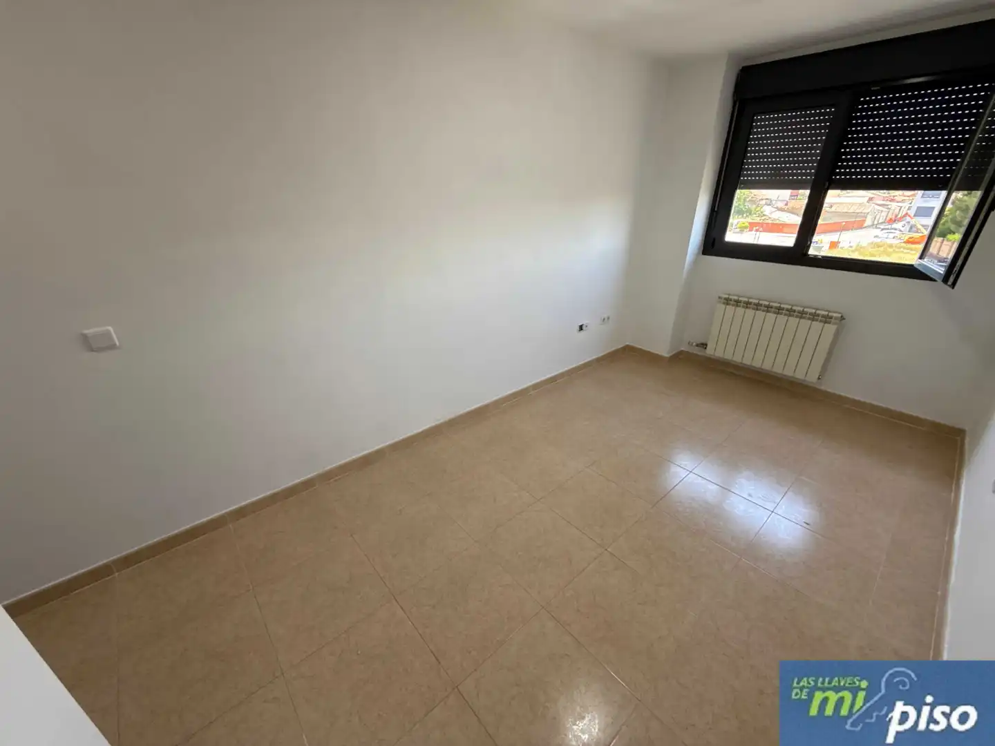 Dormitori de Pis en venda en Santovenia de Pisuerga amb Calefacció, Parquet i Terrassa