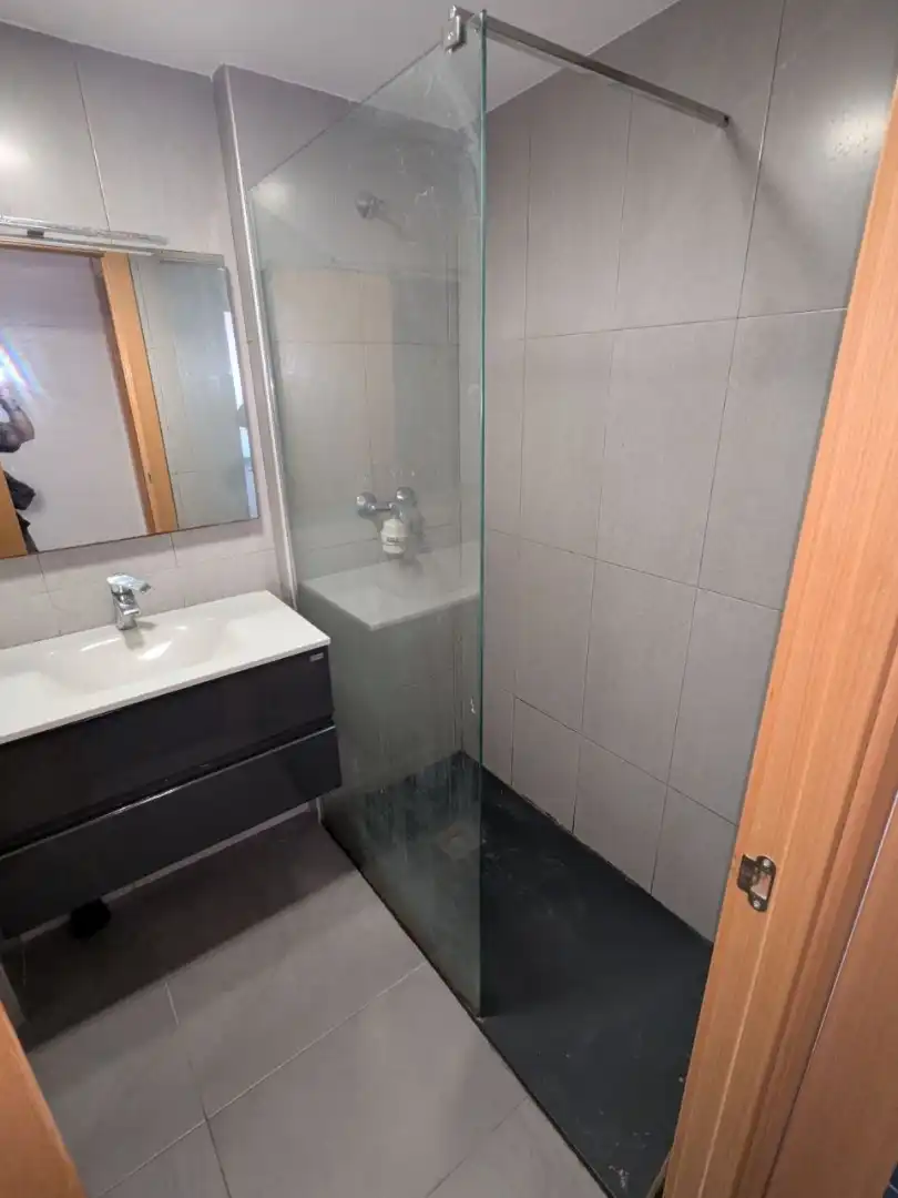 Penthouse with lift to rent in Rambla de Salvador Samà 47, imagen 3