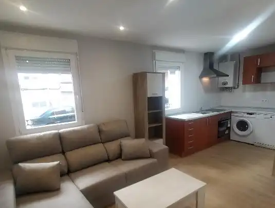 Apartment with garden for sale in Calle San Joaquín 8