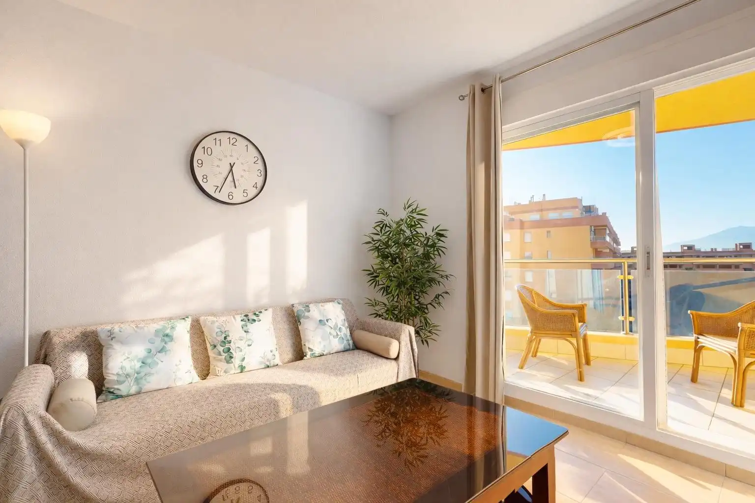 Living room of Flat for rent in Roquetas de Mar  with Air Conditioner, Heating and Private garden