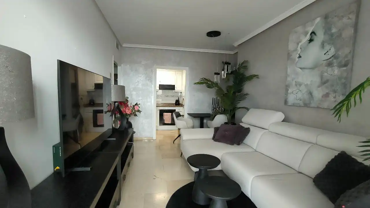 Sala de estar de Apartamento en venta en Benidorm con Aire acondicionado y Piscina comunitaria
