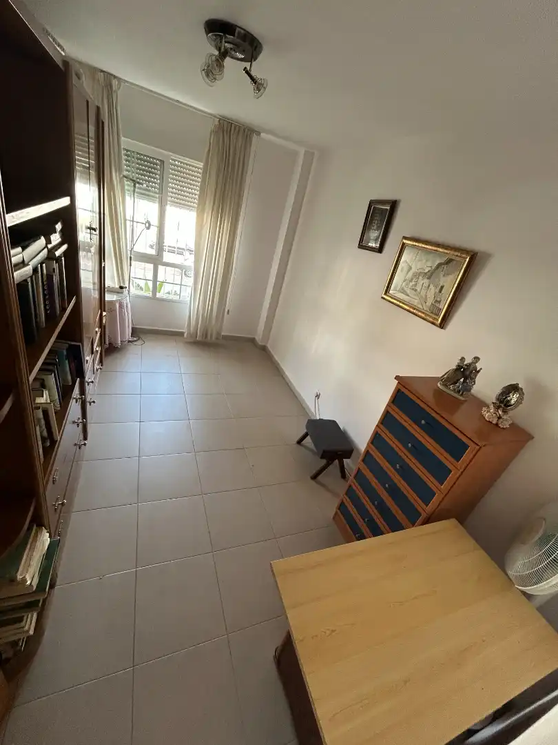 Dormitori de Pis en venda en Vélez-Málaga amb Aire condicionat, Terrassa i Moblat
