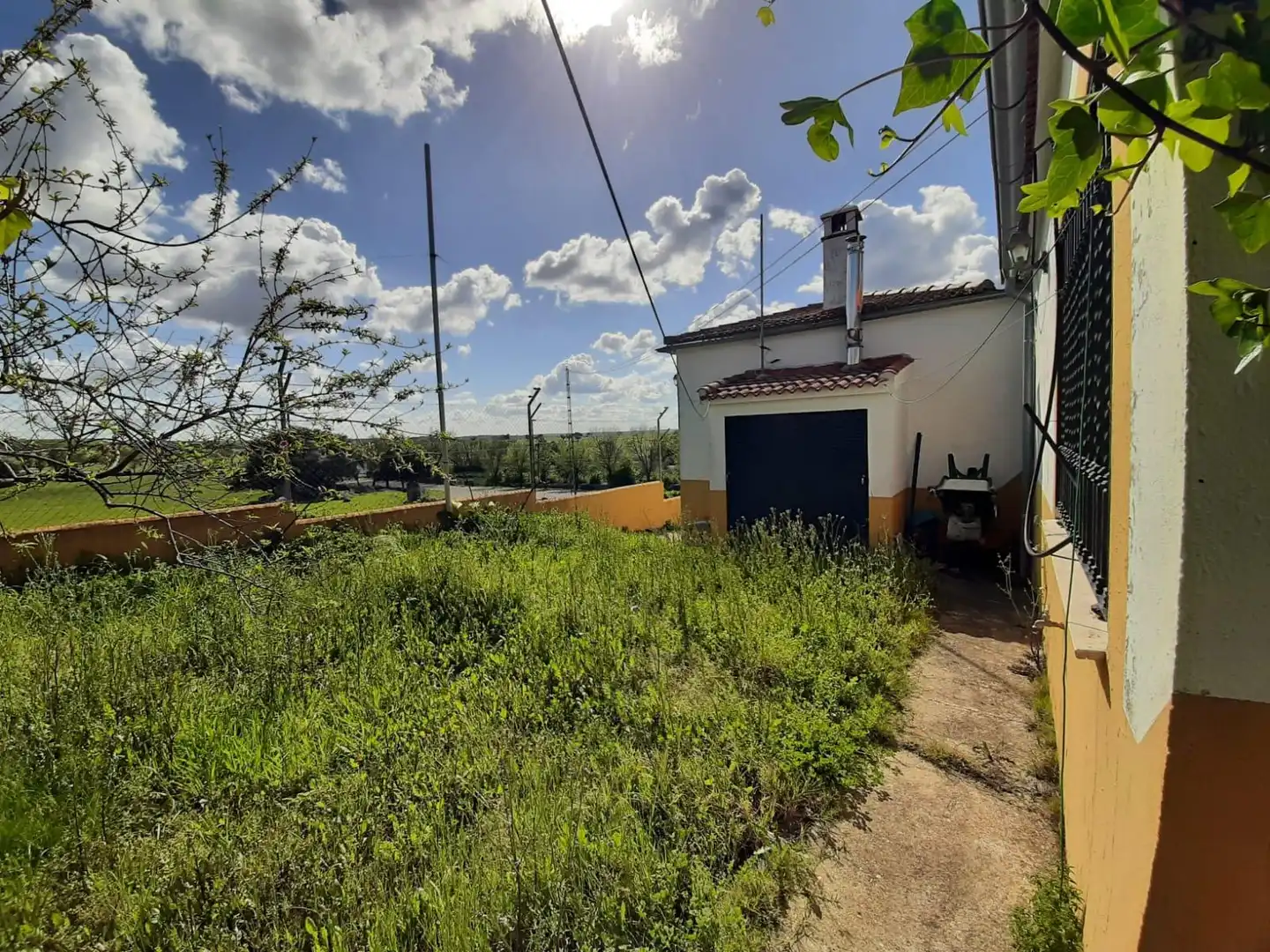 Houses for sale in Ceclavín  with Air Conditioner, Heating and Private garden
