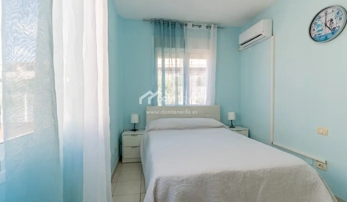 Habitación de Casa o chalet de alquiler en Adeje con Terraza, Amueblado y Horno