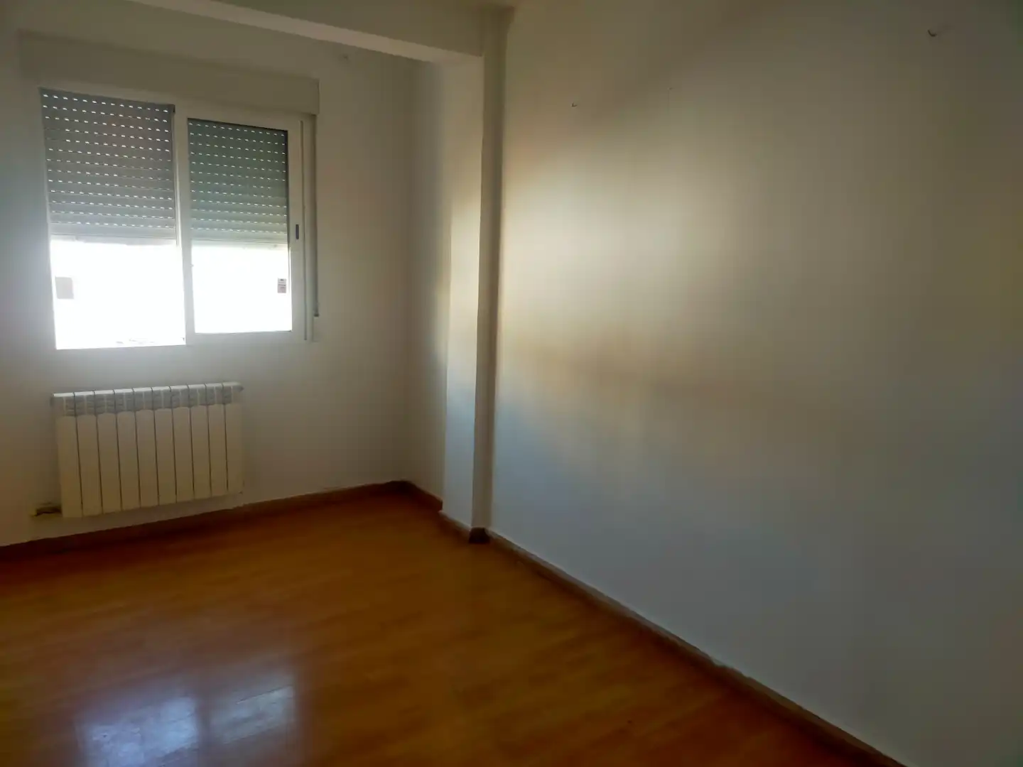 Habitación de Piso en venta en Zaragoza con Calefacción, Parquet y Horno