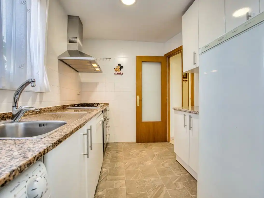 Cuina de Pis en venda en Benidorm amb Aire condicionat, Terrassa i Balcó