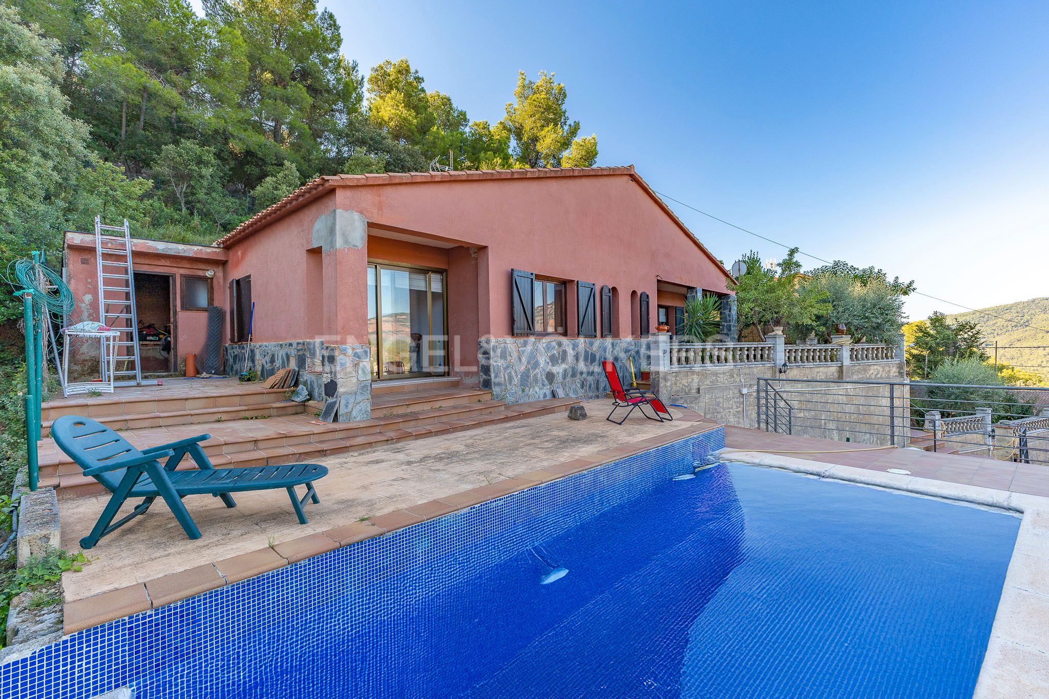 Exterior view of House or chalet for sale in Castellar del Vallès  with Heating, Private garden and Terrace