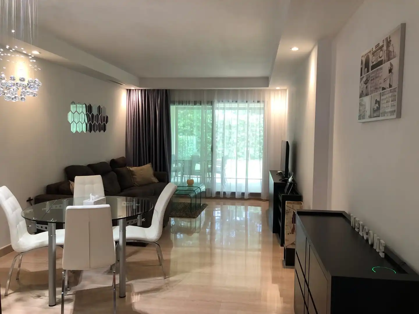 Sala de estar de Planta baja de alquiler en Marbella con Aire acondicionado, Calefacción y Terraza