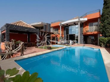 Casa amb piscina en venda a Costa Adeje