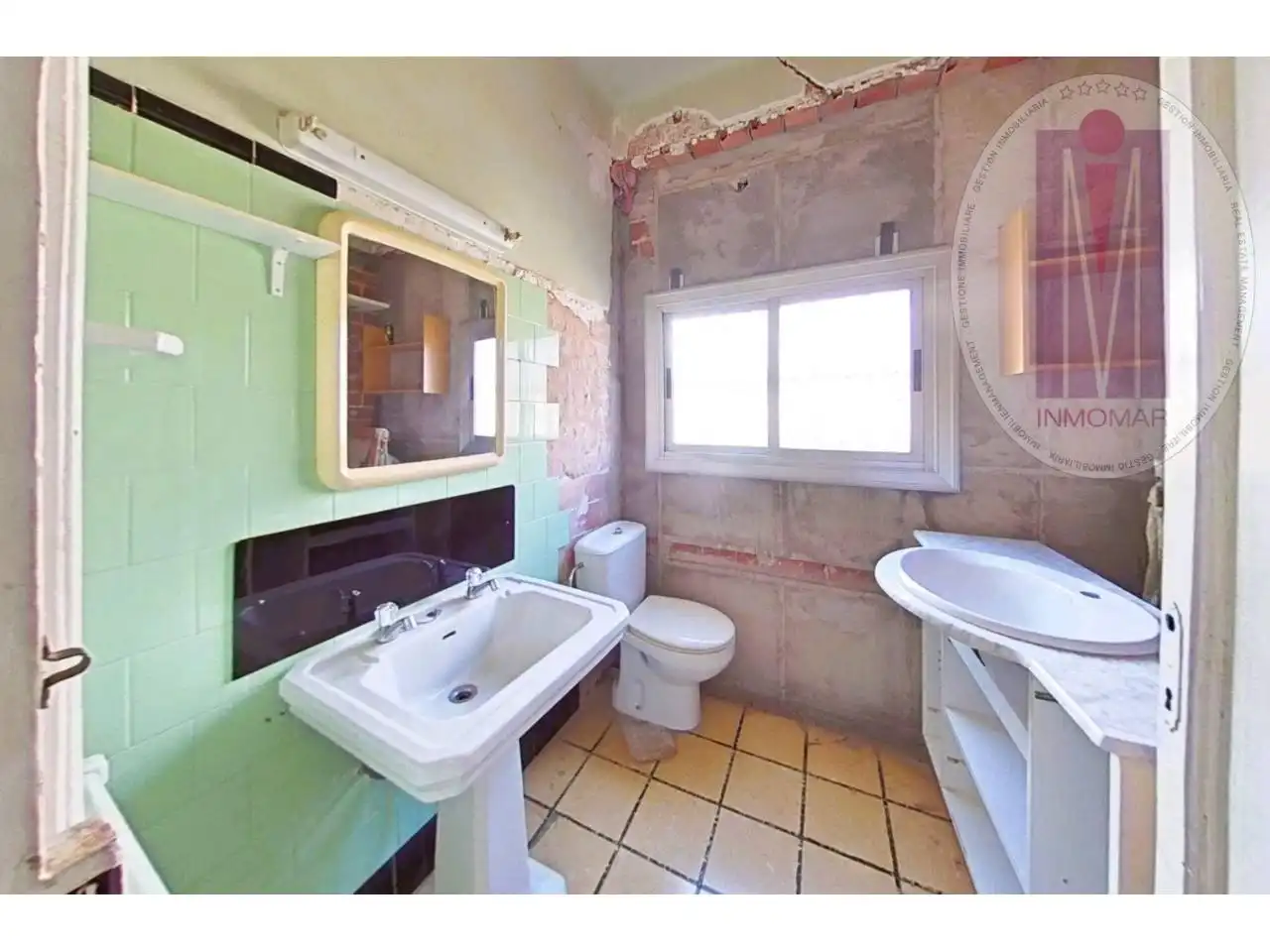 Baño de Casa o chalet en venta en Viladecans con Jardín privado