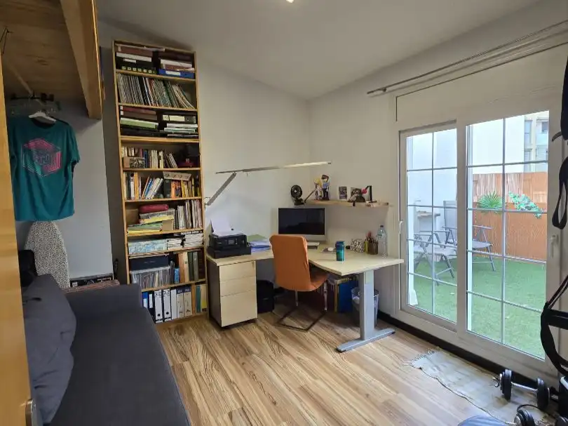 Casa con jardín en venta en Carrer del Penedés 7, imagen 15