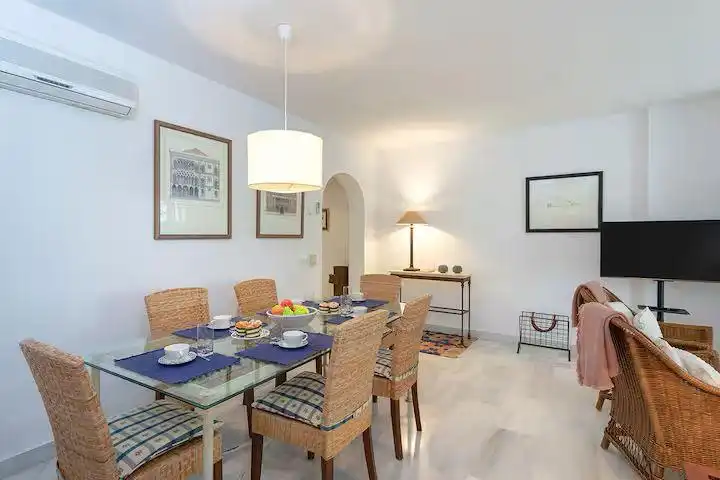 Apartament de lloguer a Calle 3, Guadalmina Alta