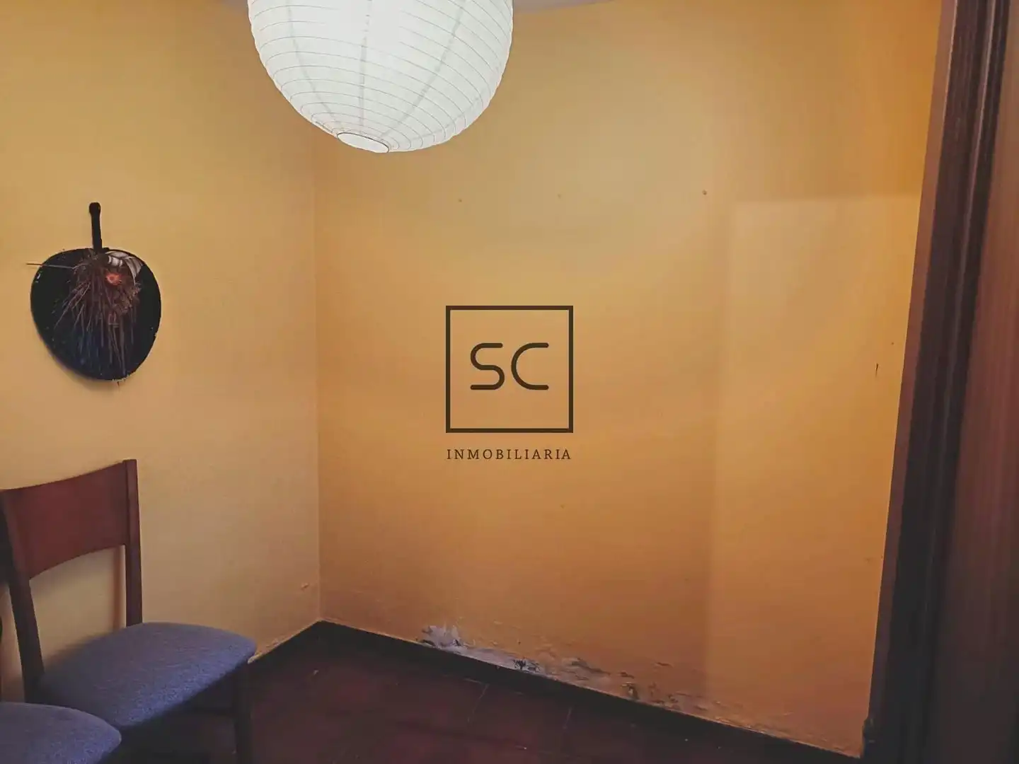 Dormitori de Casa o xalet en venda en Ferrol amb Calefacció, Jardí privat i Alarma