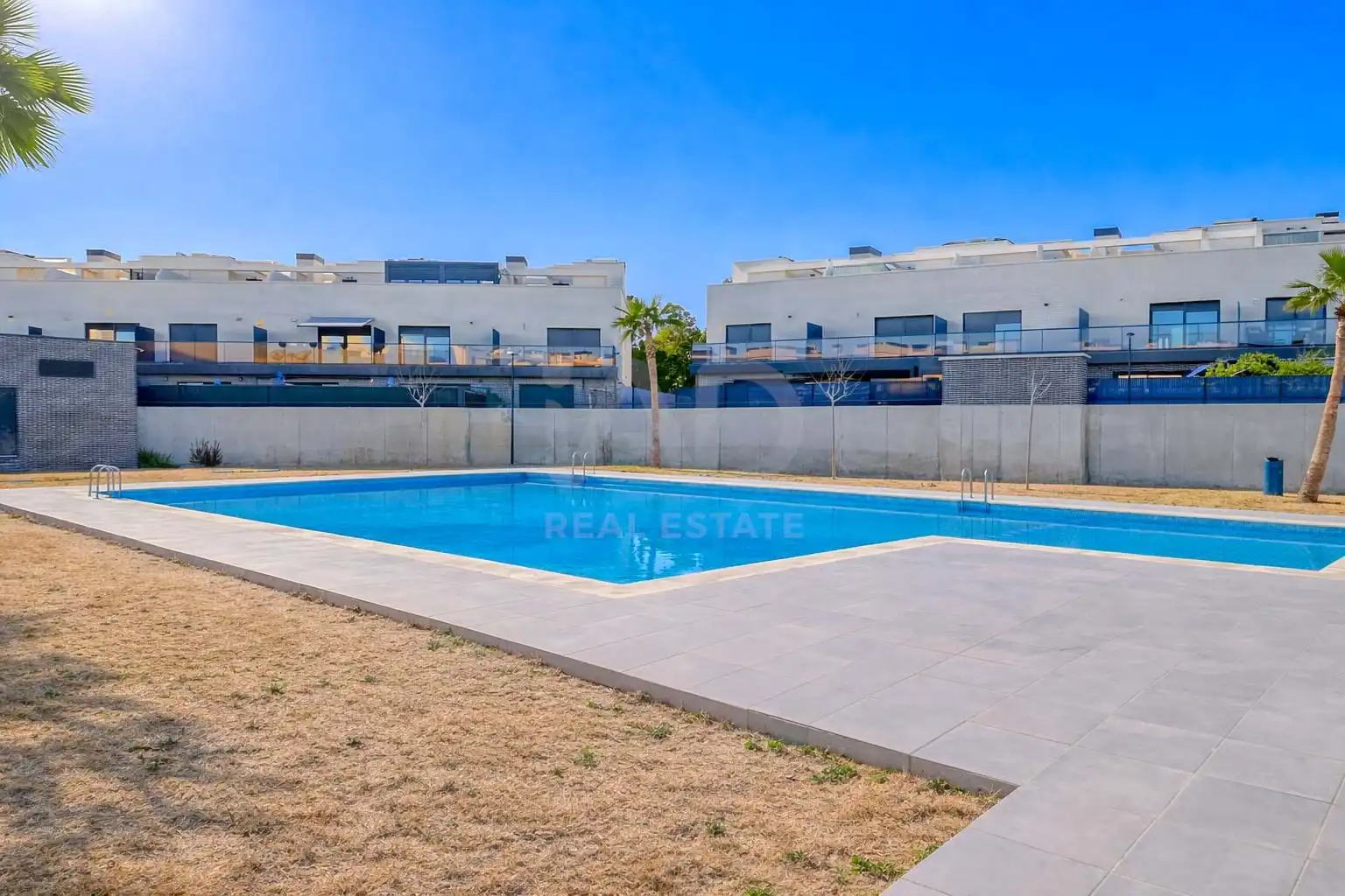 Piscina de Casa adosada en venta en Mutxamel con Aire acondicionado, Calefacción y Terraza