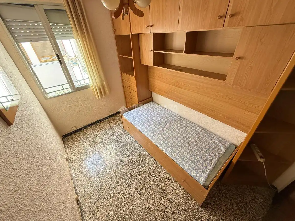Bedroom of Flat for sale in Zaragoza