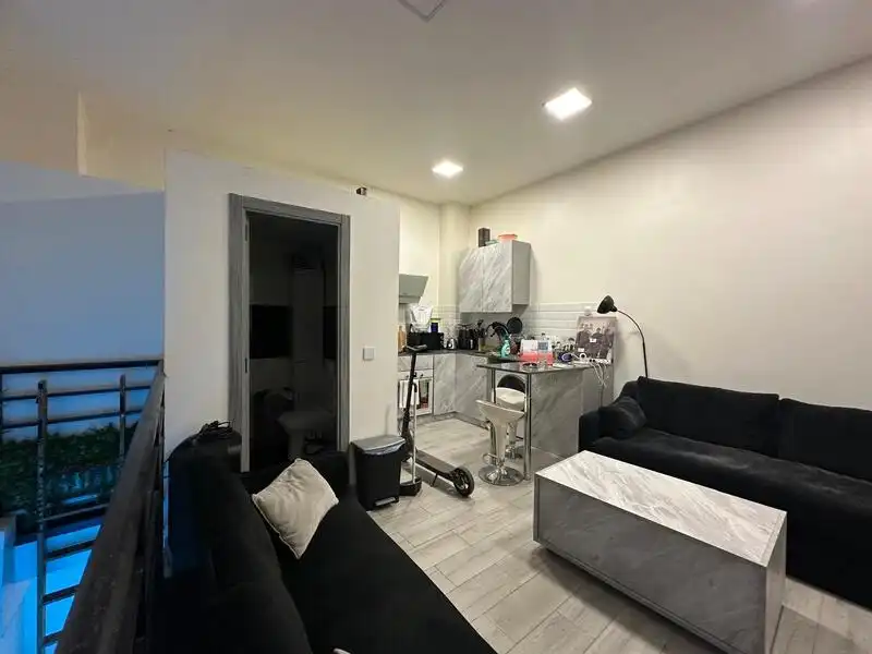 Ground floor for rent in Madrid  with Air Conditioner and Heating