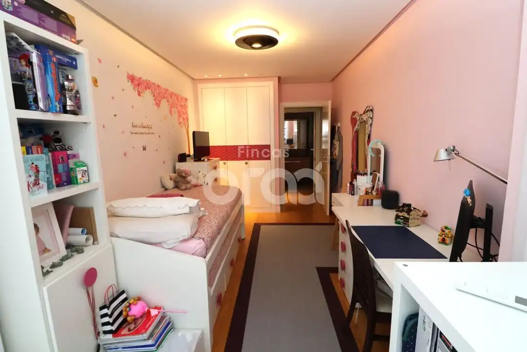 Habitación de Piso en venta en Santurtzi  con Calefacción y Balcón
