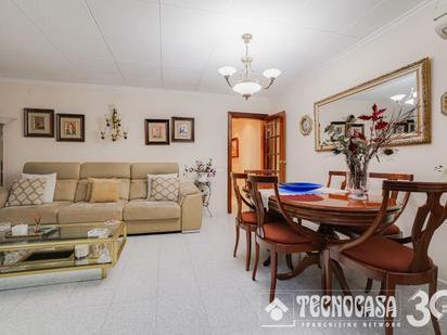 Living room of Flat for sale in Santa Coloma de Gramenet  with Balcony